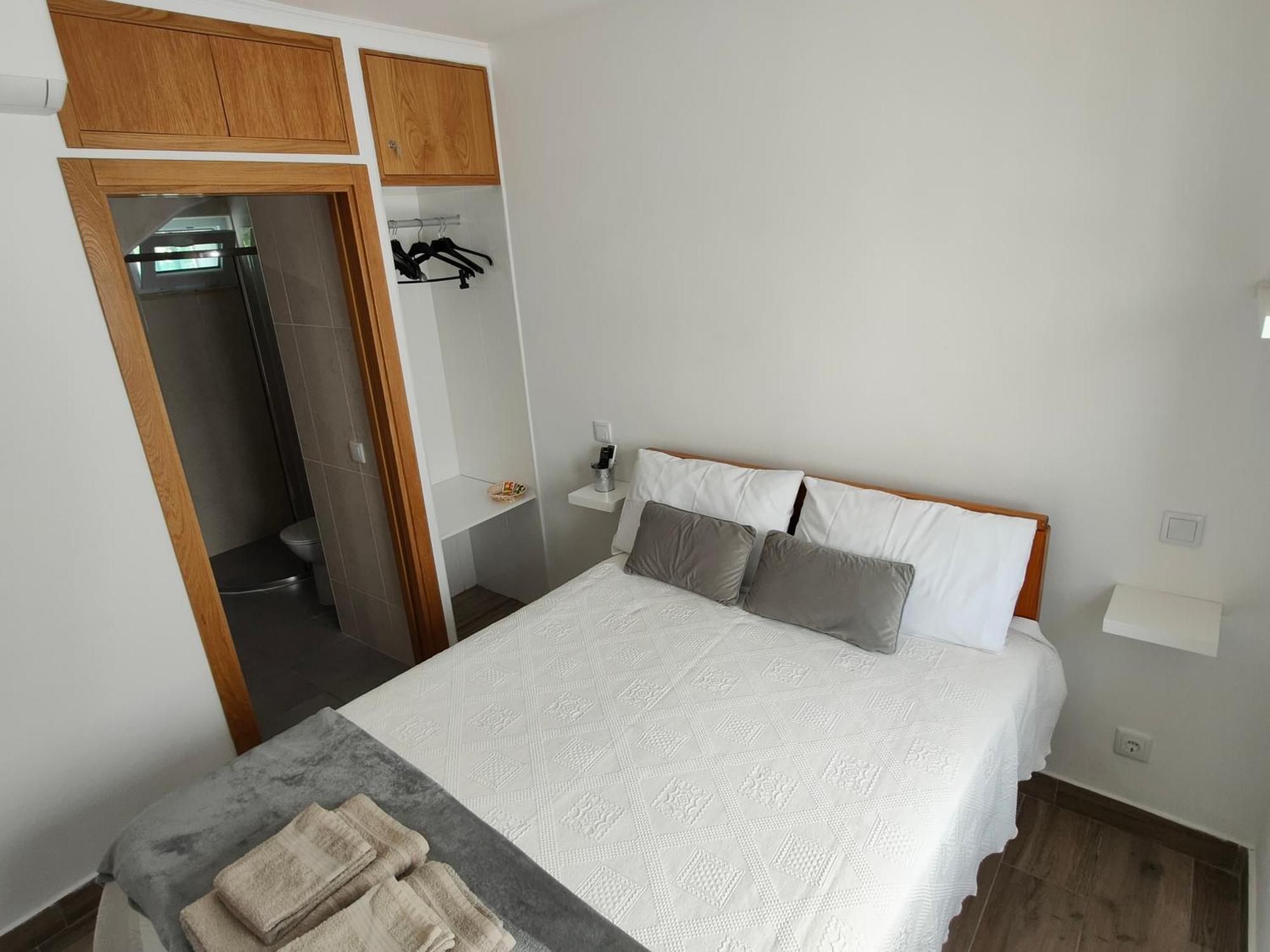 Casa Da Avo - City Center - Private Bedrooms Lagos Oda fotoğraf