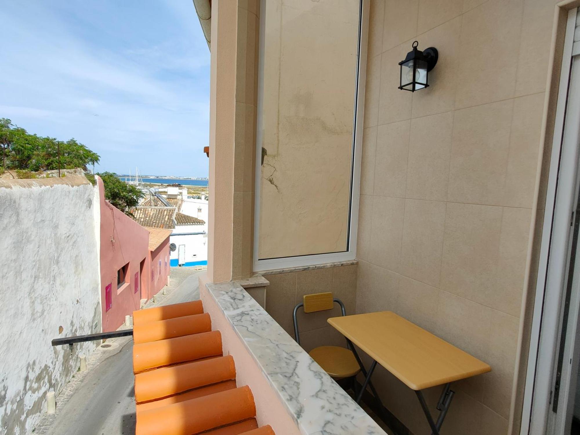 Casa Da Avo - City Center - Private Bedrooms Lagos Oda fotoğraf