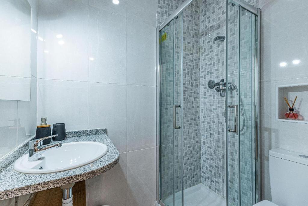 Casa Da Avo - City Center - Private Bedrooms Lagos Oda fotoğraf